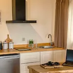Pensión Adama 4*
