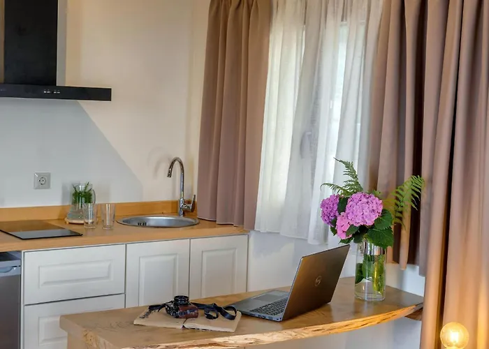 Adama Casa de hóspedes 4*