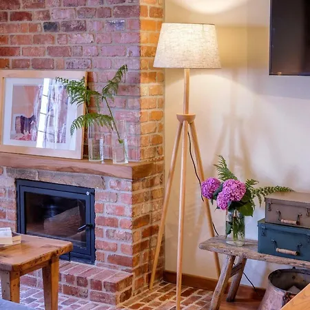 Adama Gasthof Mourésion