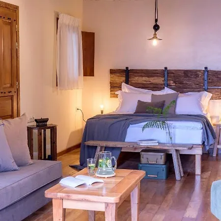 Πανσιόν Adama Mourésion