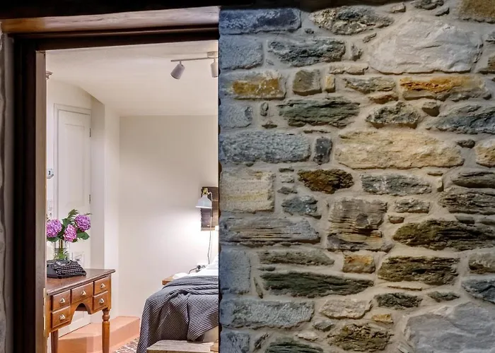 Πανσιόν Adama Mourésion